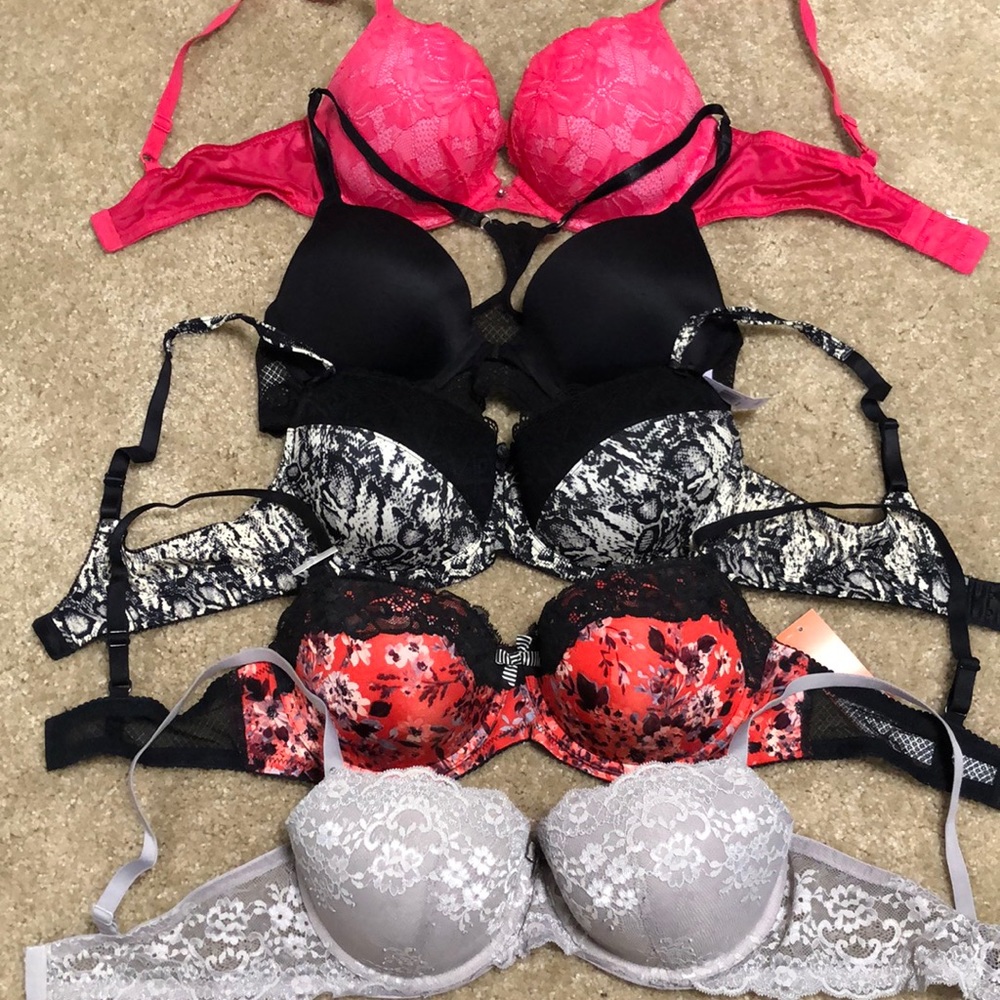 NEW Lot Frederick’s of Hollywood padded push-up